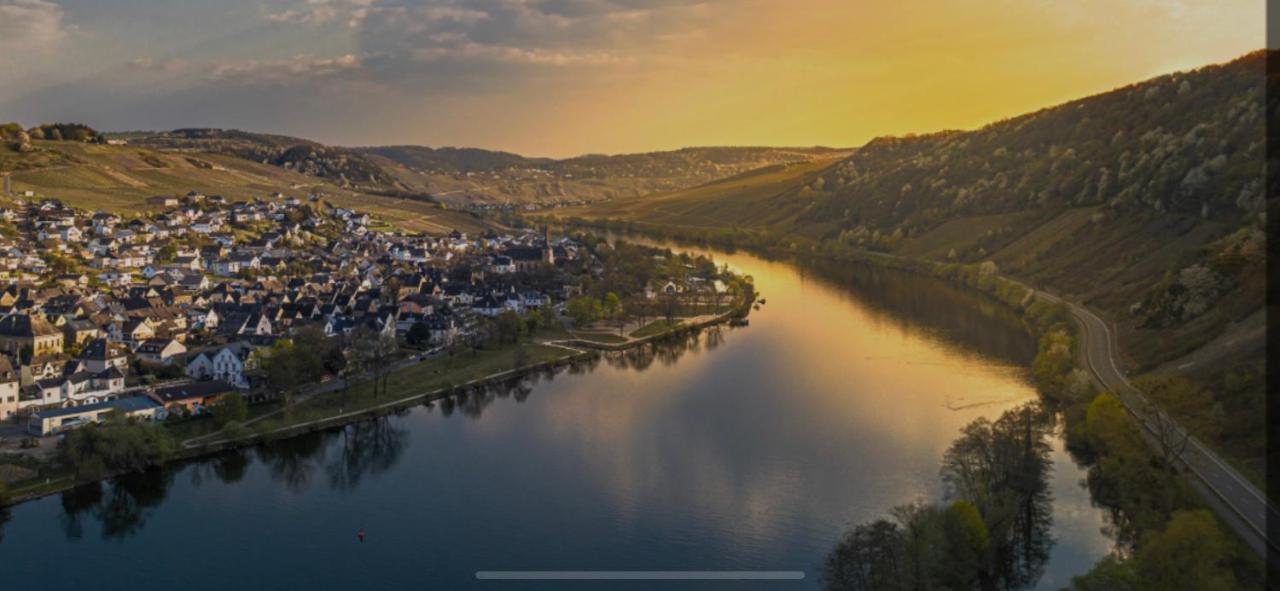 Ferienhaus Ausonius Neumagen-Dhron Bagian luar foto